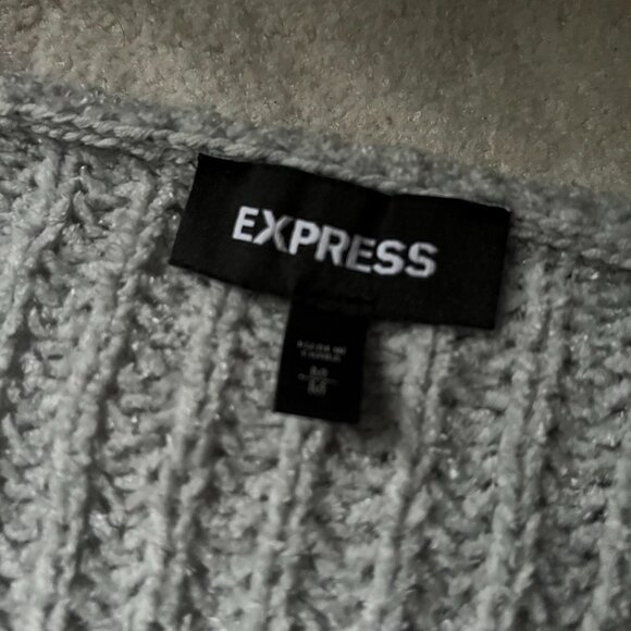 Super Soft Express Women's Grey V-Neck Sweater Fuzzy & Cozy – Size M - Picture 4 of 6